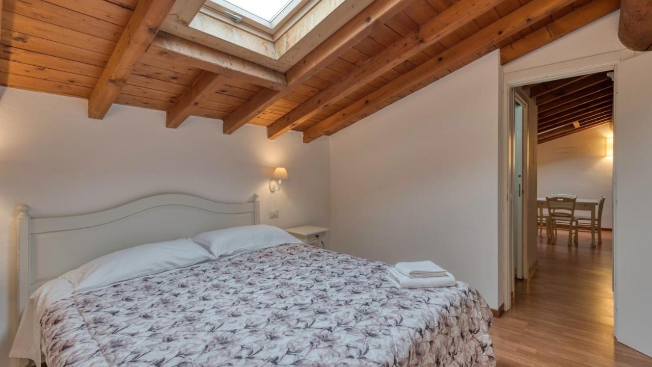 Bed and Breakfast Cascina Volta Брешия Экстерьер фото