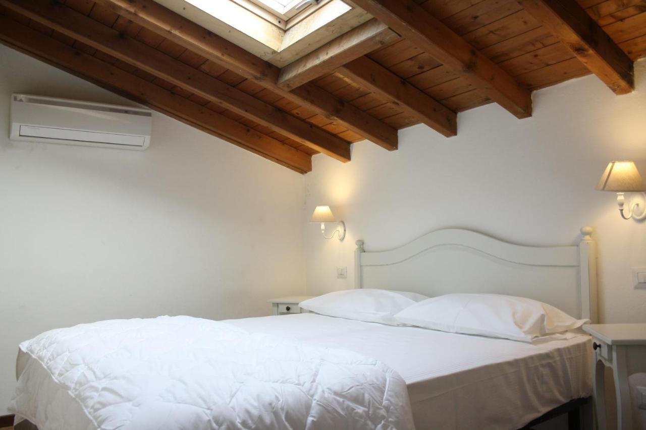 Bed and Breakfast Cascina Volta Брешия Экстерьер фото